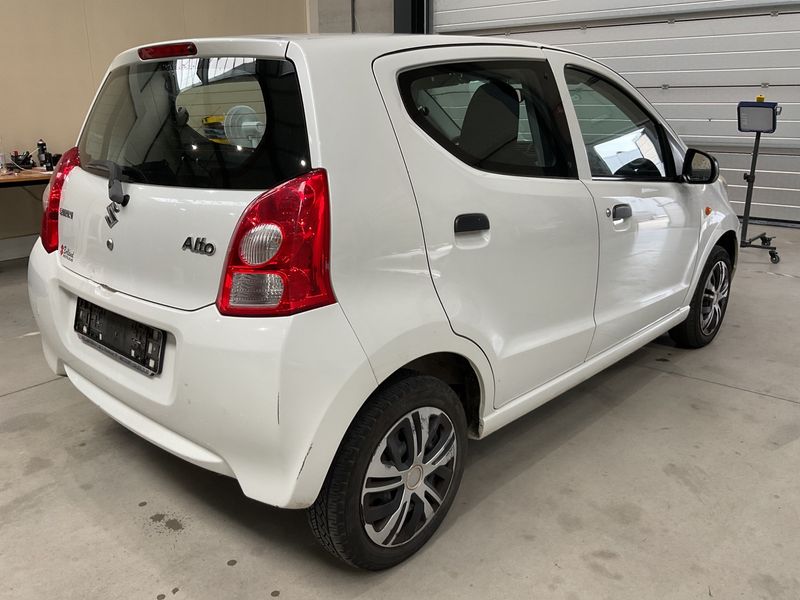 Suzuki Alto 1.0 Basis — zdjęcie 2
