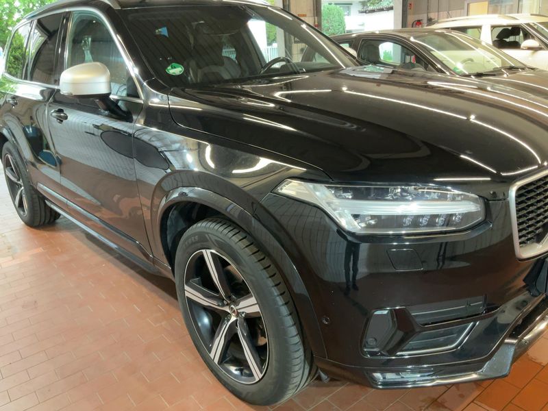 Volvo XC90 2.0 D5 R-Design AWD — zdjęcie 8