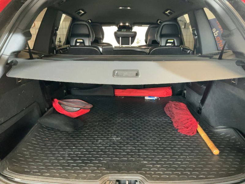 Volvo XC90 2.0 D5 R-Design AWD — zdjęcie 10