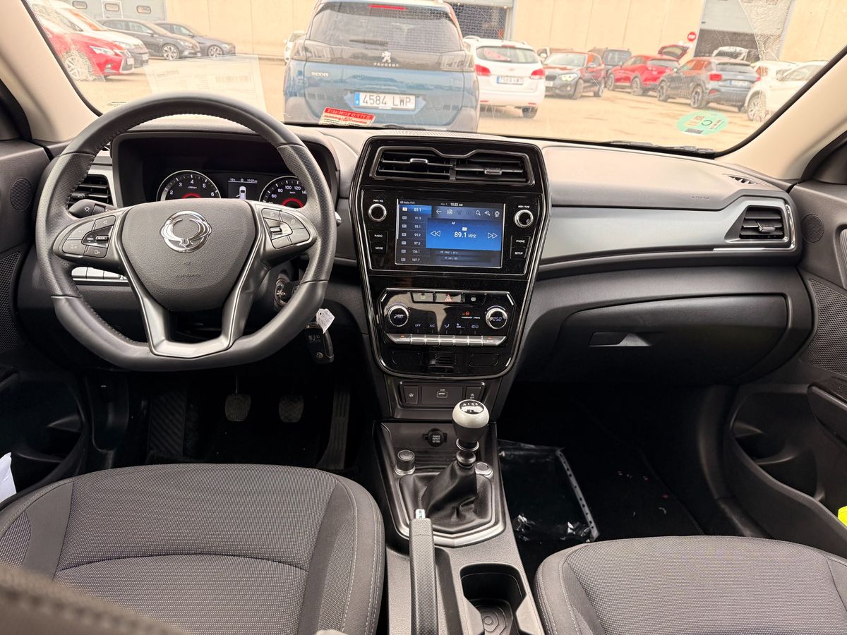 Ssangyong Tivoli 2022 — photo 18