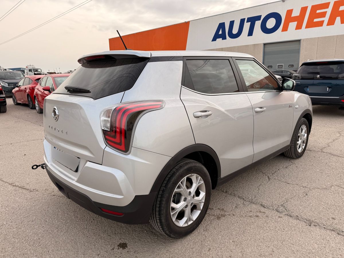Ssangyong Tivoli 2022 — photo 9