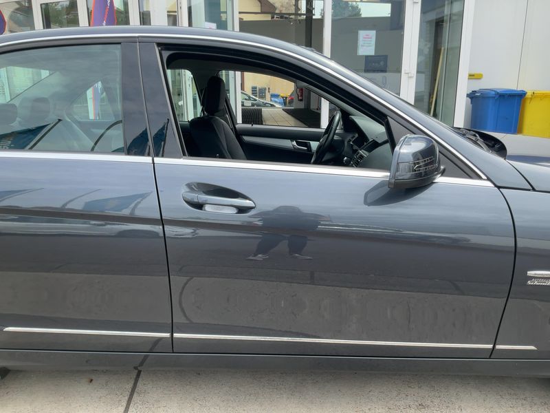 Mercedes-Benz C-Klasse C 200 Kompressor Avantgarde — zdjęcie 7