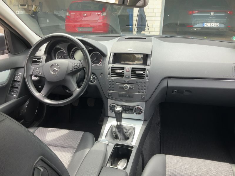 Mercedes-Benz C-Klasse C 200 Kompressor Avantgarde — zdjęcie 12