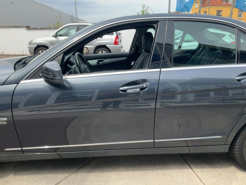 Mercedes-Benz C-Klasse C 200 Kompressor Avantgarde — zdjęcie 4