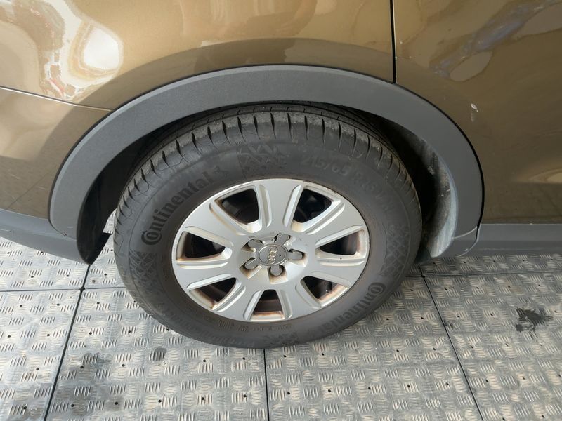 Audi Q3 2.0 TDI quattro 2013 – снимка 9