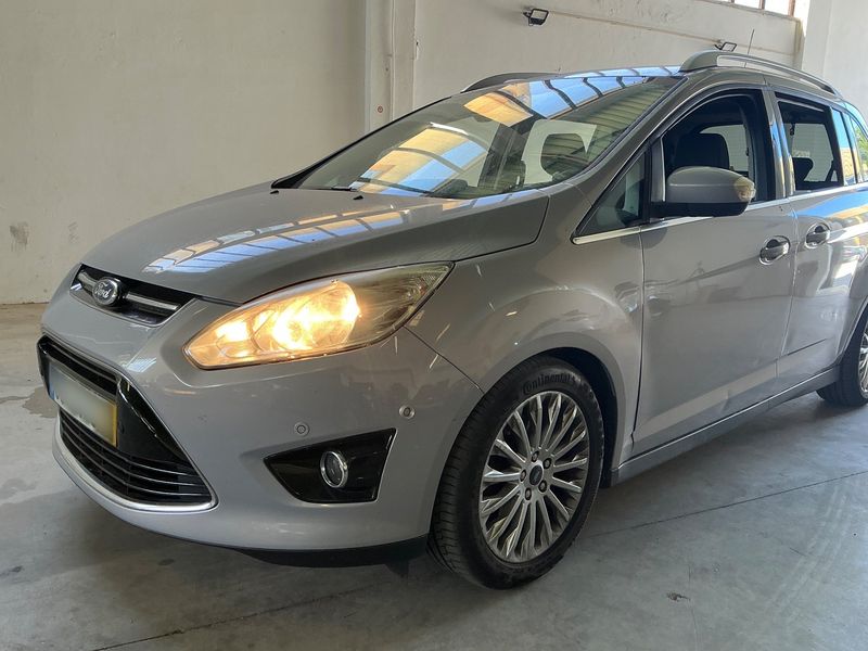 Ford Grand C-Max 1.6 TDCi Titanium 2010 – снимка 2
