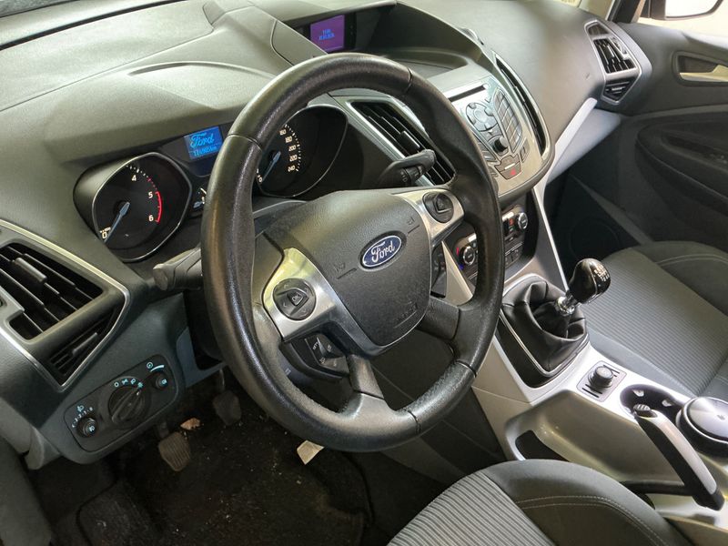 Ford Grand C-Max 1.6 TDCi Titanium 2010 – снимка 25
