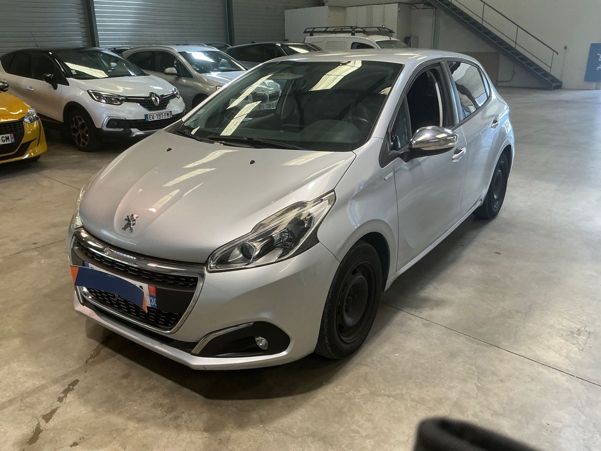 Peugeot 208 2015