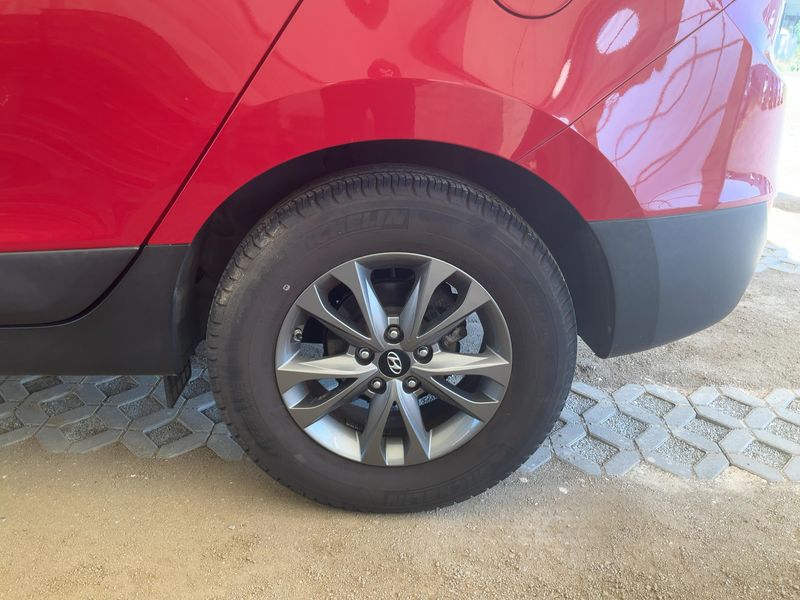 Hyundai ix35 1.6 FIFA World Cup Edition 2WD 2015 – снимка 5