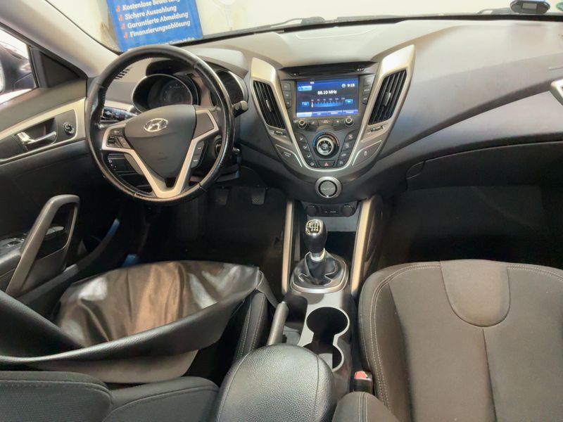 Hyundai Veloster 1.6 Style — zdjęcie 12