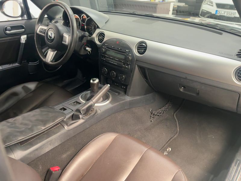 Mazda MX-5 1.8 Niseko — zdjęcie 12