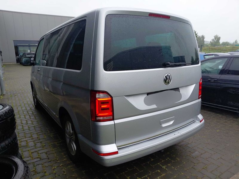 Volkswagen T6 Multivan 2.0 TDI Generation Six 4Motion — zdjęcie 3