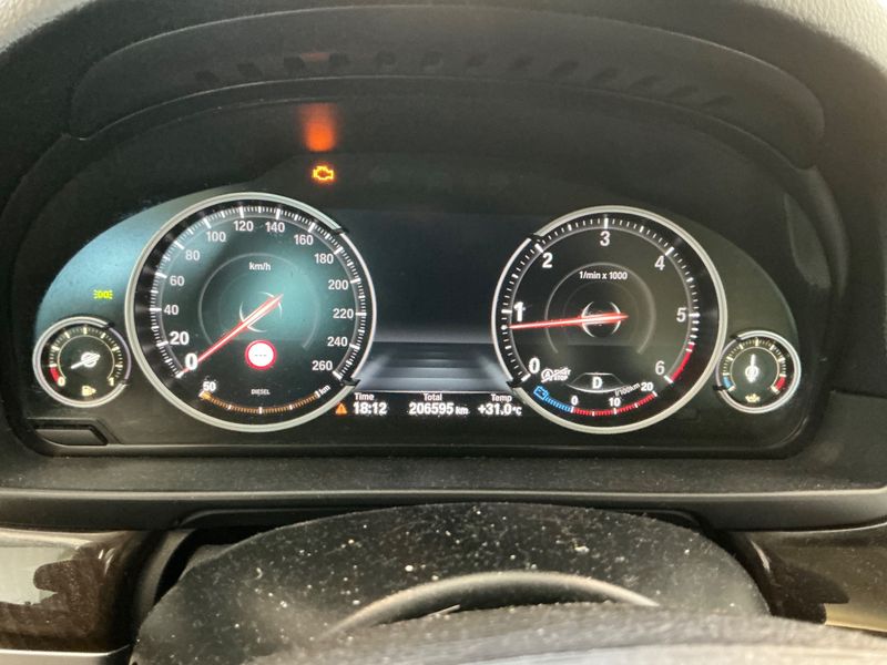 BMW 5er 525d xDrive 2014 – снимка 21