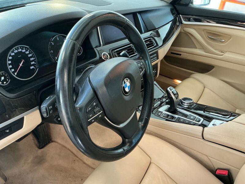 BMW 5er 525d xDrive 2014 – снимка 22