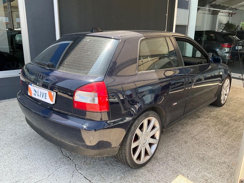 Audi A3 1.9 TDI Ambiente — zdjęcie 2