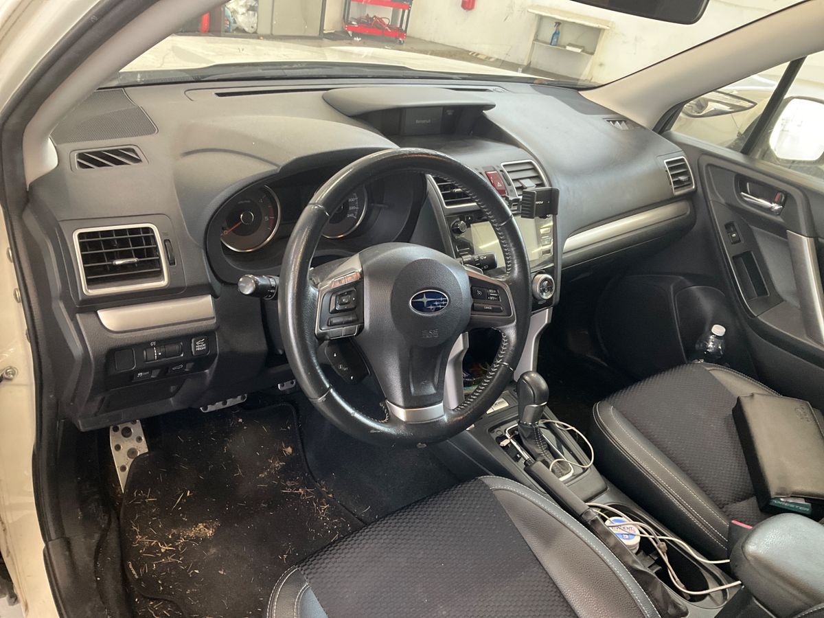 Subaru Forester 2015 — photo 31