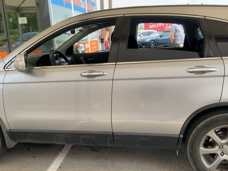Honda CR-V 2.2 CTDI Elegance Navi — zdjęcie 4