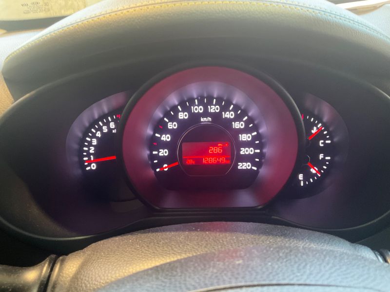 Kia Soul 1.6 GDI You® Soul — zdjęcie 13