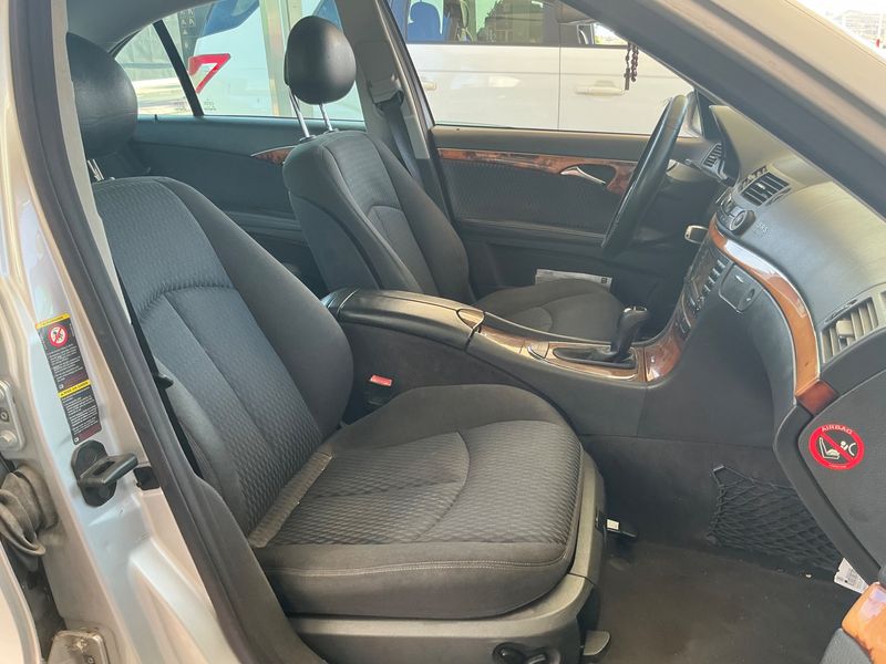 Mercedes-Benz E-Klasse E 320 CDI Elegance — zdjęcie 3