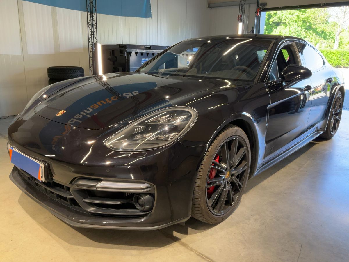Porsche Panamera 2019