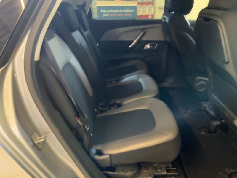 Citroen C4 Picasso 1.2 PureTech Shine — zdjęcie 14