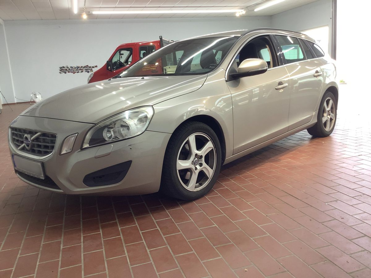 Volvo V60 2011