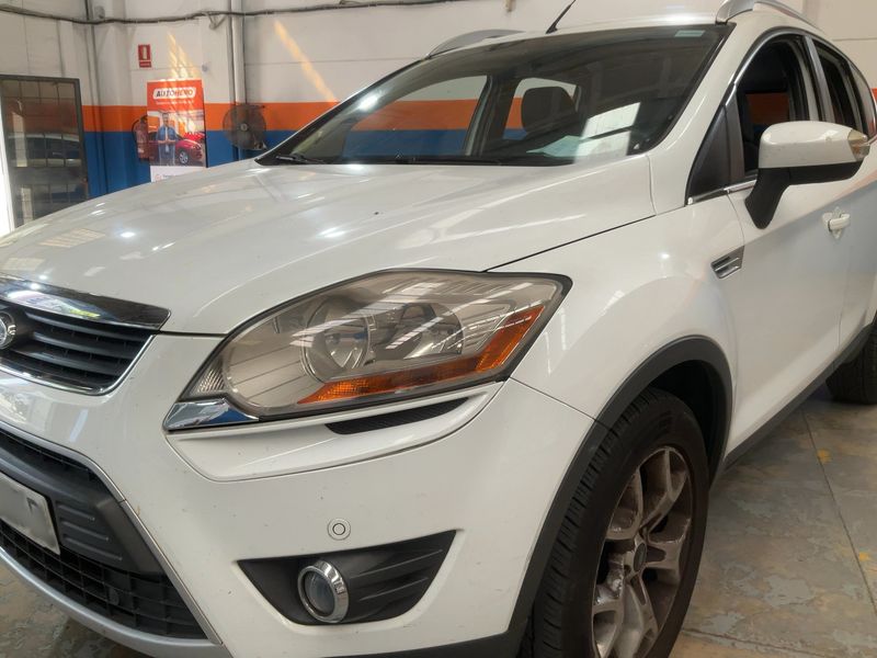 Ford Kuga 2.0 TDCi Trend 2011 – снимка 2