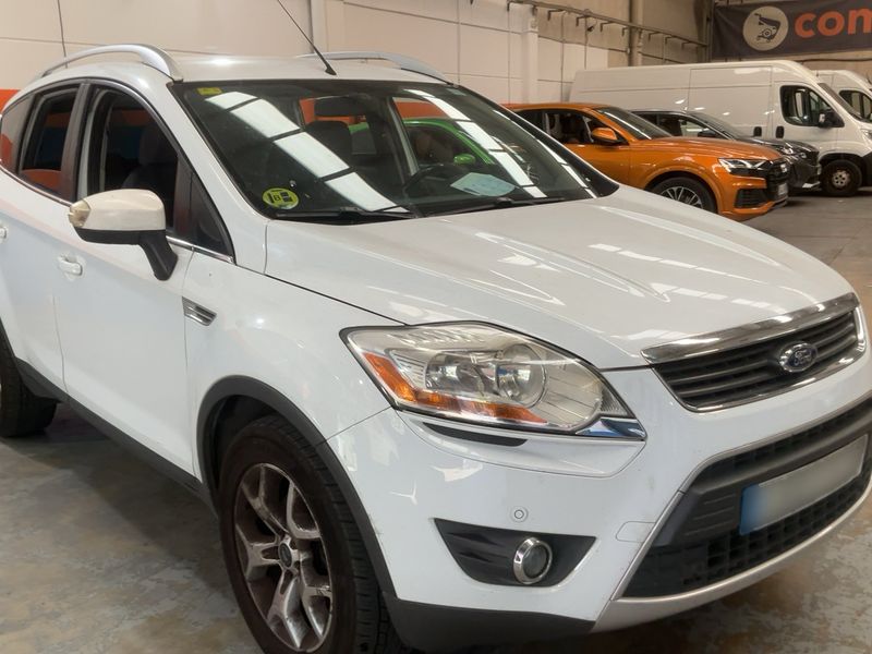Ford Kuga 2.0 TDCi Trend 2011 – снимка 12