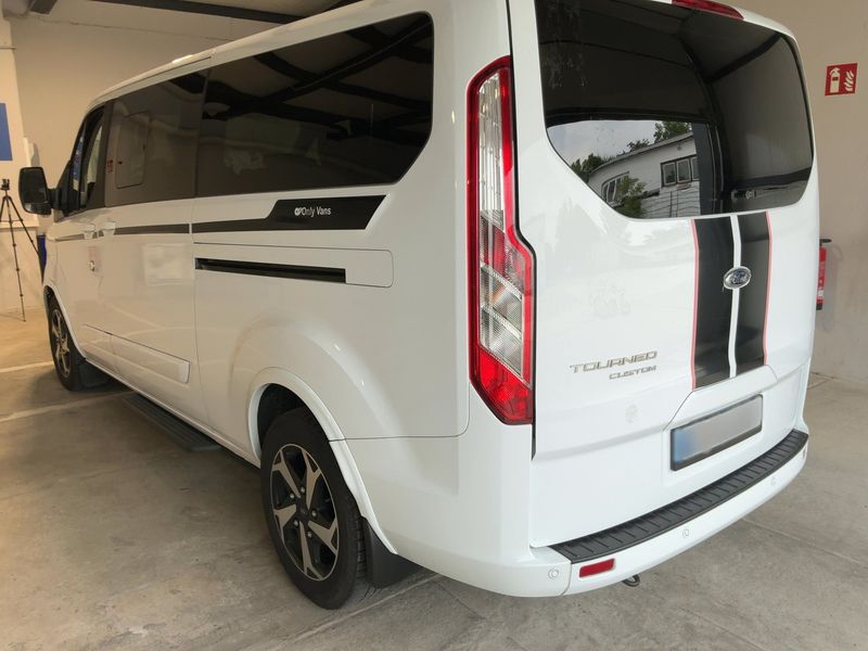 Ford Tourneo Custom 2.0 TDCi 320 L2 Titanium — zdjęcie 3
