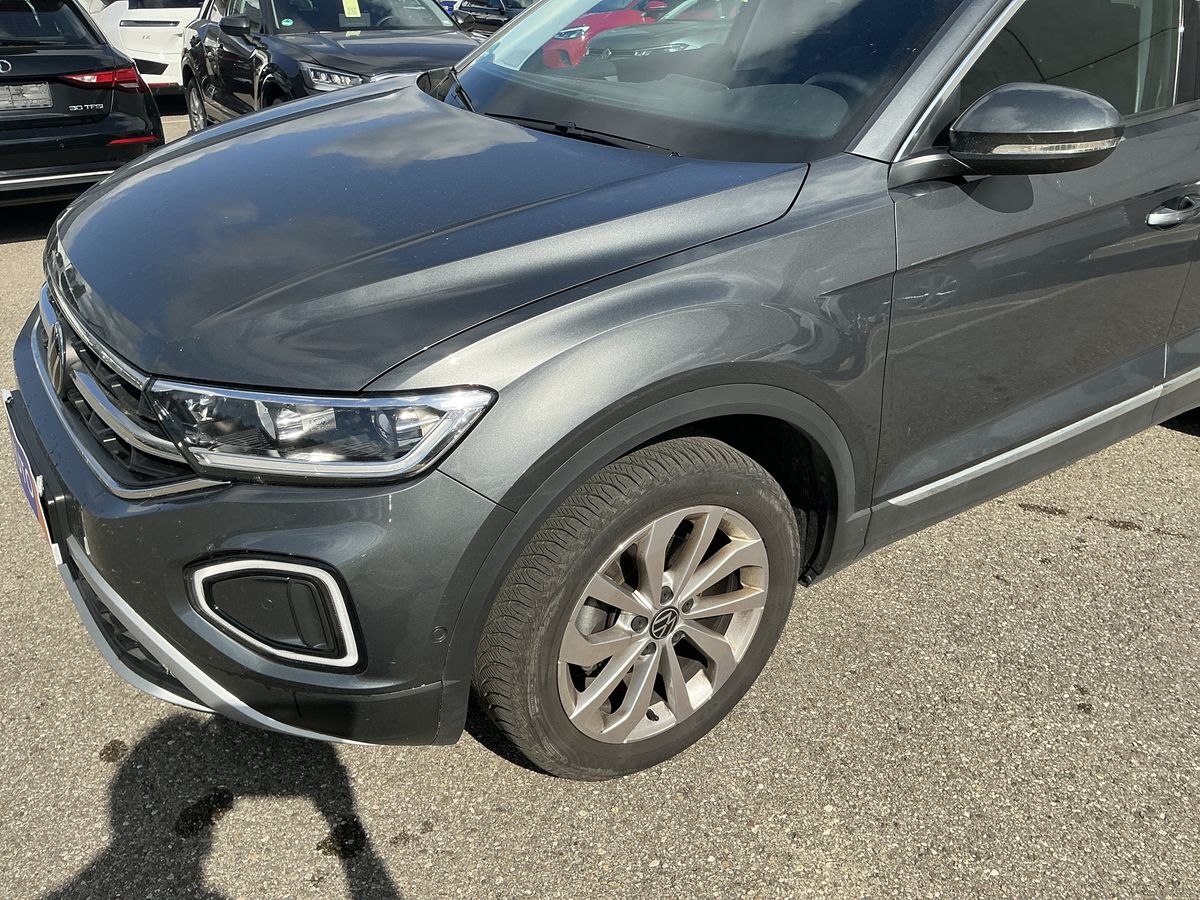 Volkswagen T-Roc 2025 — photo 1