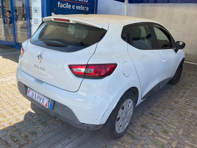 Renault Clio 1.5 dCi Authentique 2013 – снимка 2