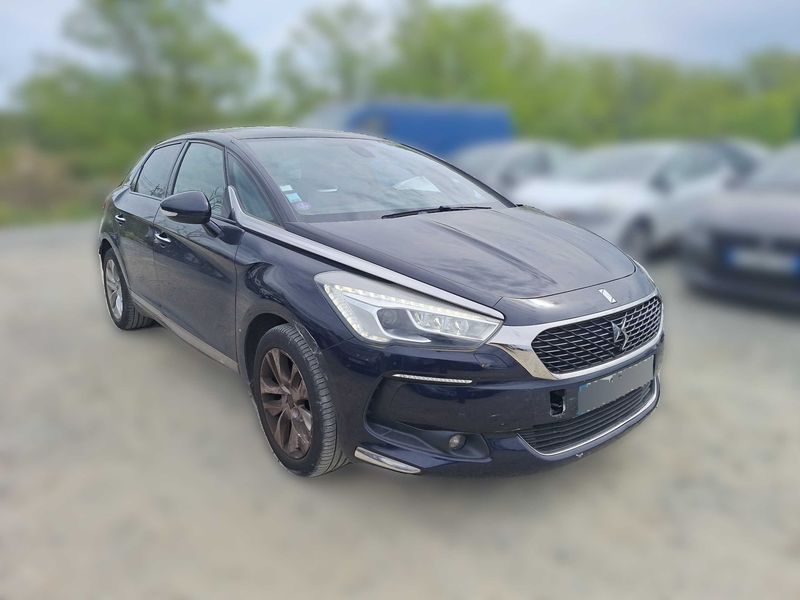 DS Automobiles DS5 1.6 THP SoChic — zdjęcie 6