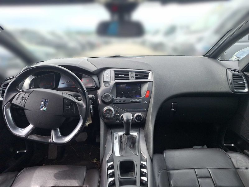 DS Automobiles DS5 1.6 THP SoChic — zdjęcie 11
