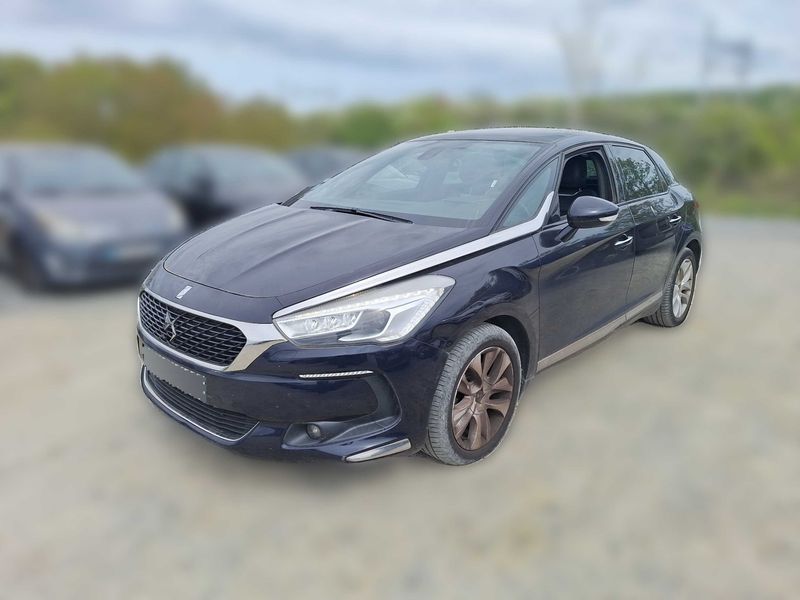 DS Automobiles DS5 1.6 THP SoChic — zdjęcie 2
