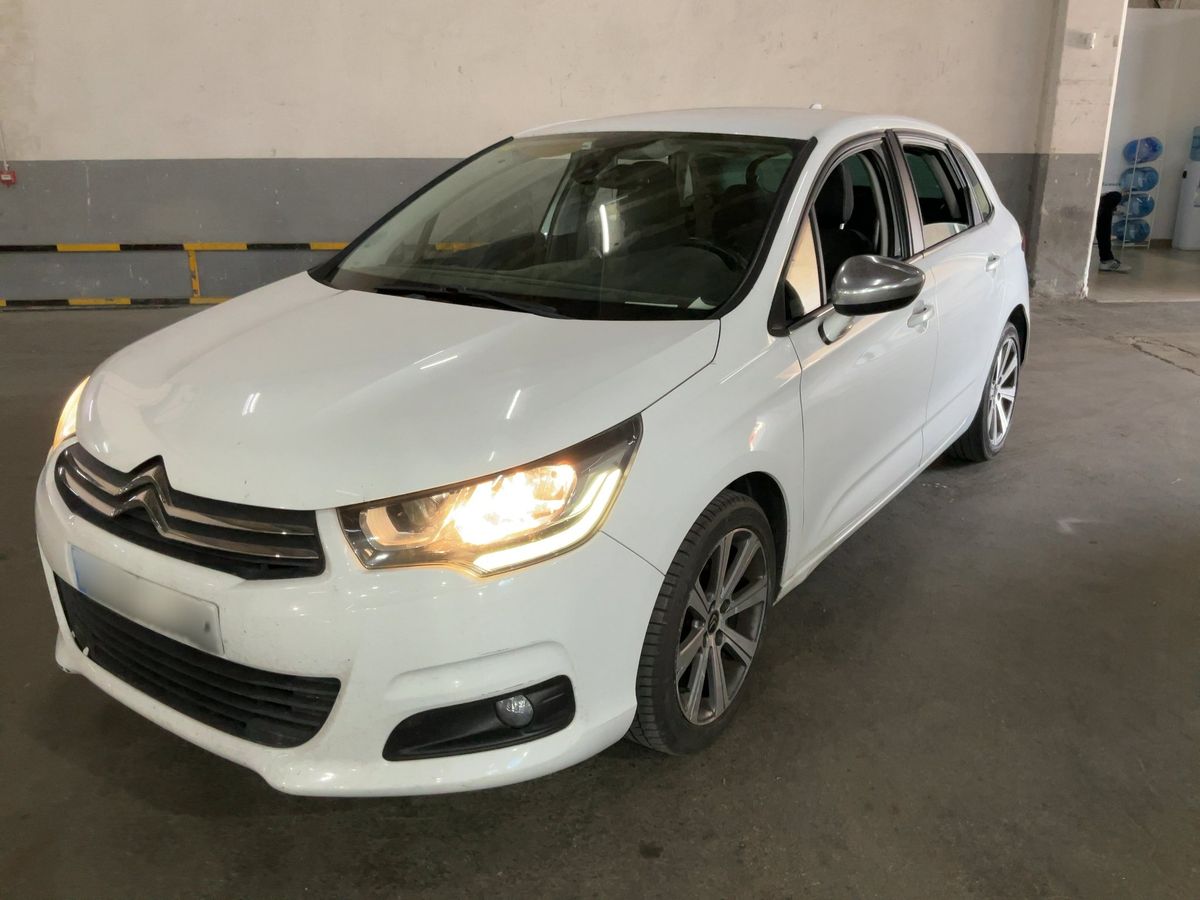 Citroen C4 2015 — photo 1