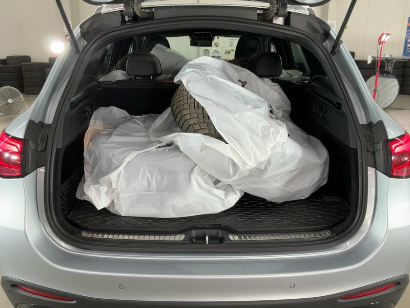 Mercedes-Benz GLC-Klasse GLC 300 d Mild-Hybrid 4Matic AMG Line 2024 – снимка 16
