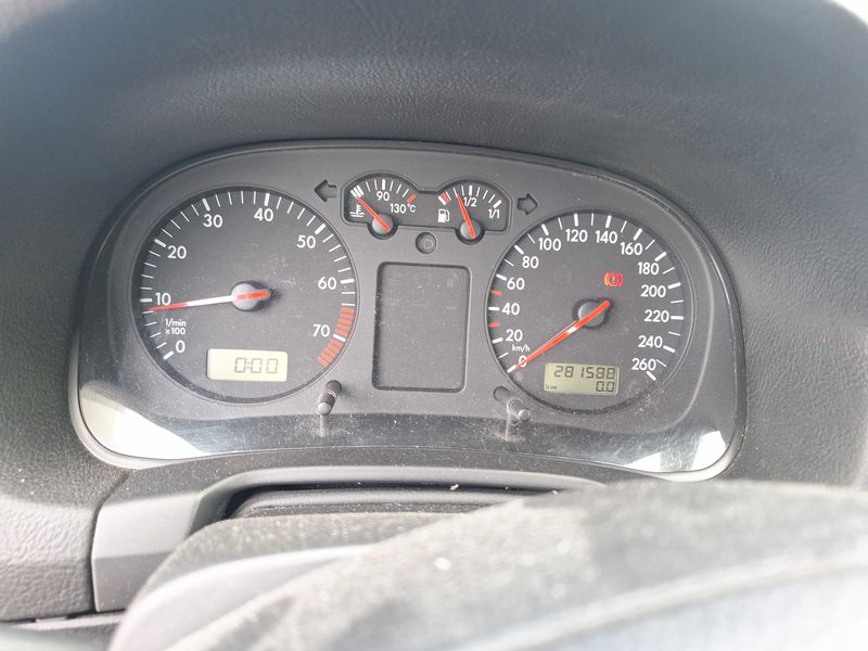 Volkswagen Golf IV 1.6 — zdjęcie 12