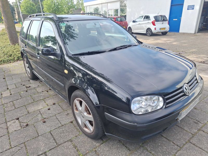 Volkswagen Golf IV 1.6 — zdjęcie 6