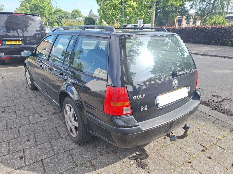 Volkswagen Golf IV 1.6 — zdjęcie 3