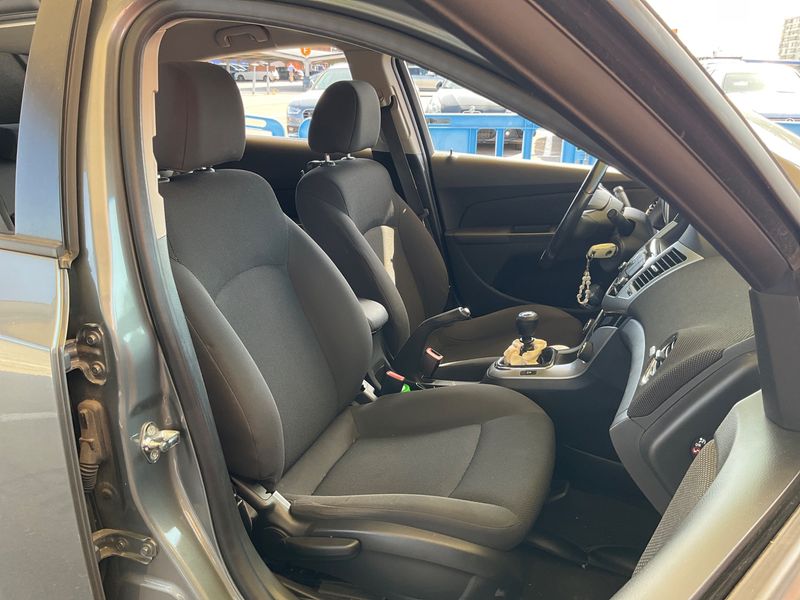 Chevrolet Cruze 2.0 Diesel LT+ — zdjęcie 3