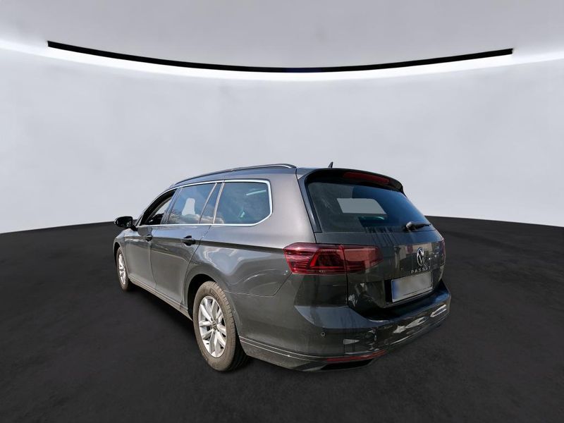 Volkswagen Passat 2.0 TDI Business — zdjęcie 14