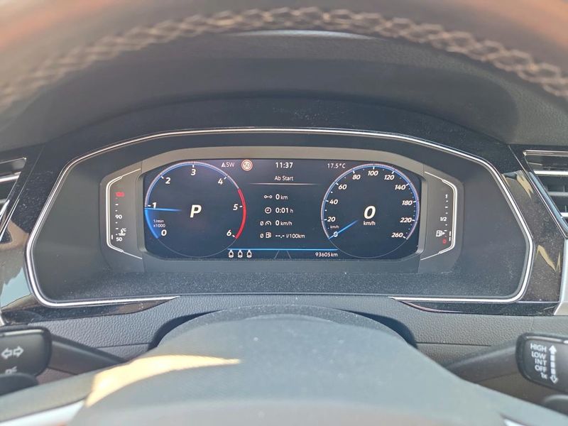 Volkswagen Passat 2.0 TDI Business — zdjęcie 16