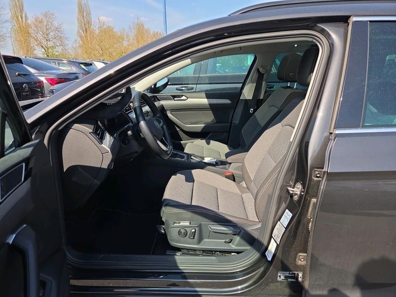 Volkswagen Passat 2.0 TDI Business — zdjęcie 9