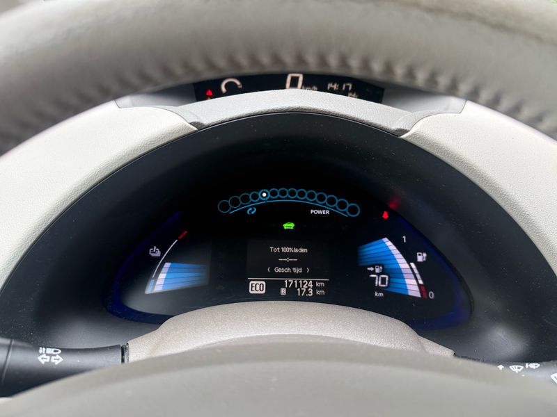 Nissan Leaf electric drive 80 kW Basis — zdjęcie 12