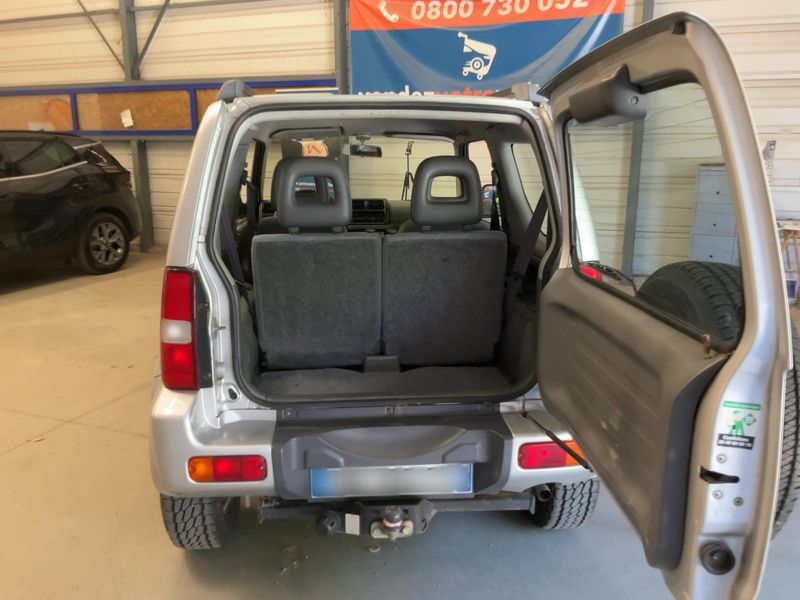 Suzuki Jimny 1.3 JLX — zdjęcie 10