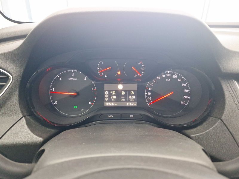 Opel Grandland X 1.6 CDTI DPF Edition — zdjęcie 12