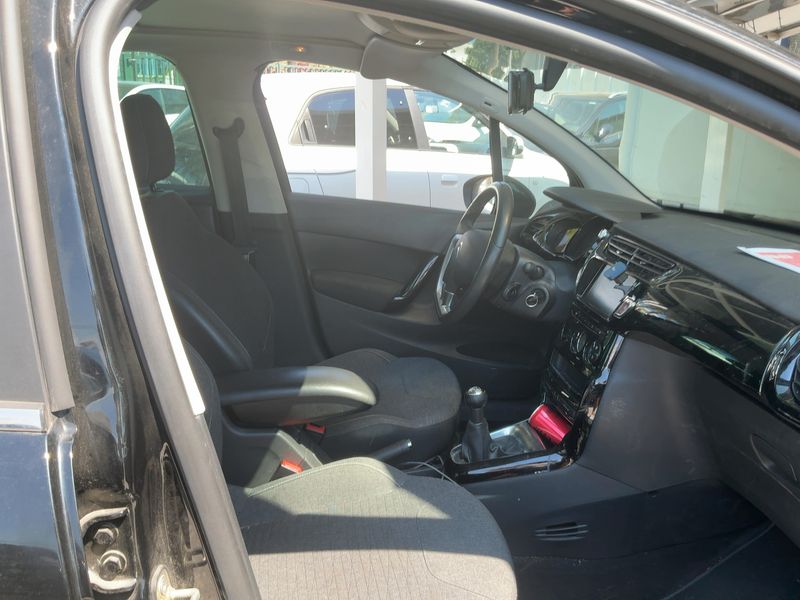Citroen C3 1.6 Blue-HDi Exclusive 2016 – снимка 16