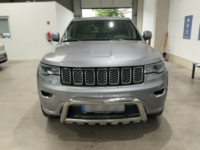 Jeep Grand Cherokee 3.0 CRD Overland — zdjęcie 9