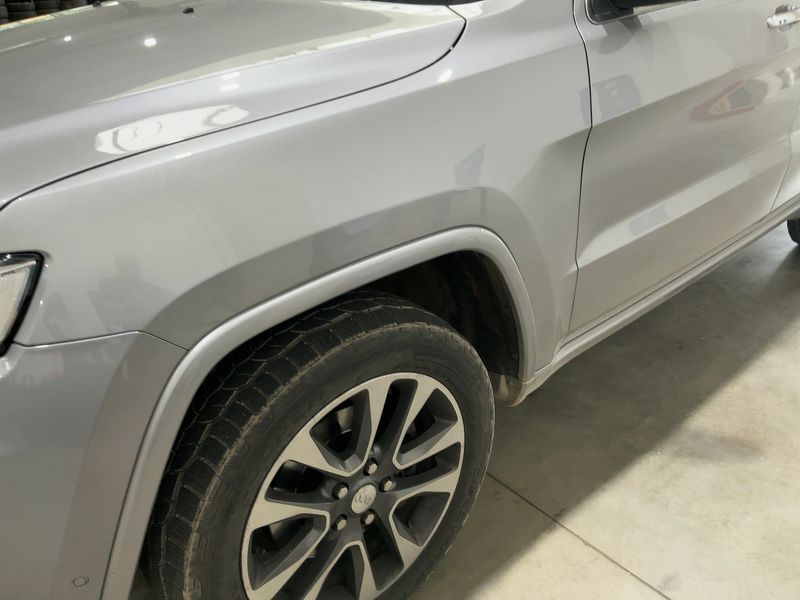 Jeep Grand Cherokee 3.0 CRD Overland — zdjęcie 2