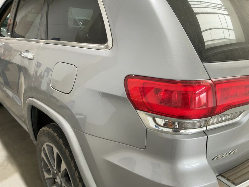 Jeep Grand Cherokee 3.0 CRD Overland — zdjęcie 3